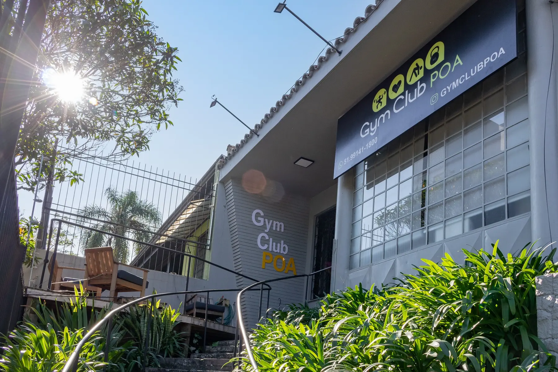 Fachada real da Gym Club POA em Porto Alegre